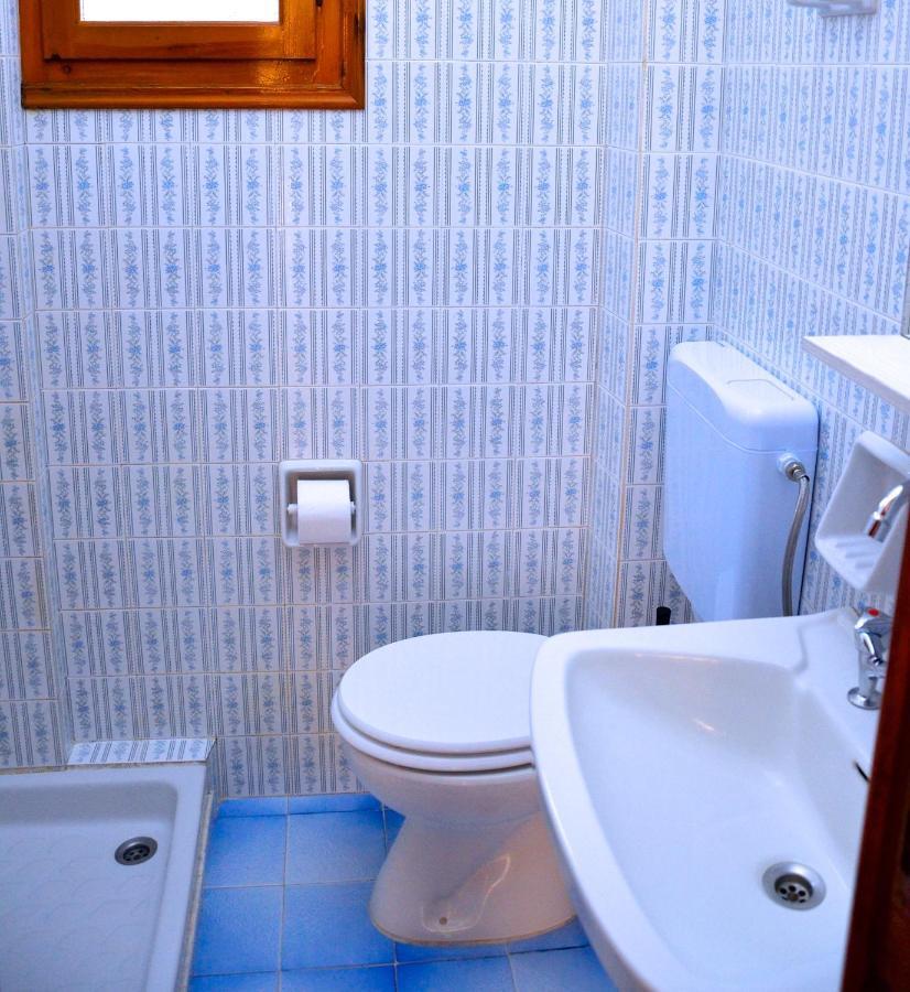 Kostas' Garden Apartment โรดา ภายนอก รูปภาพ